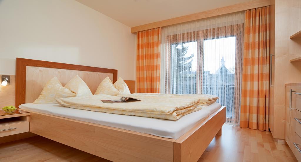 Hubertushof Hotel Latschach ober dem Faakersee Eksteriør billede