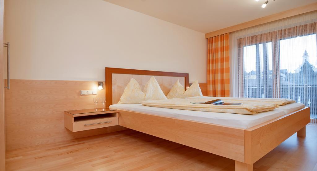 Hubertushof Hotel Latschach ober dem Faakersee Eksteriør billede