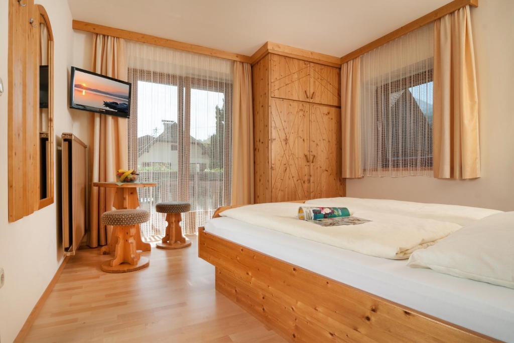 Hubertushof Hotel Latschach ober dem Faakersee Værelse billede