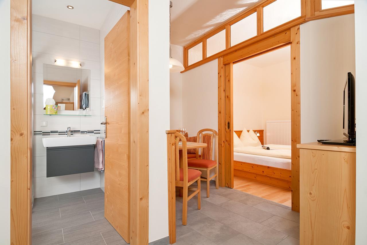 Hubertushof Hotel Latschach ober dem Faakersee Eksteriør billede